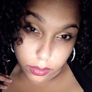 Meet your Posher, Karis